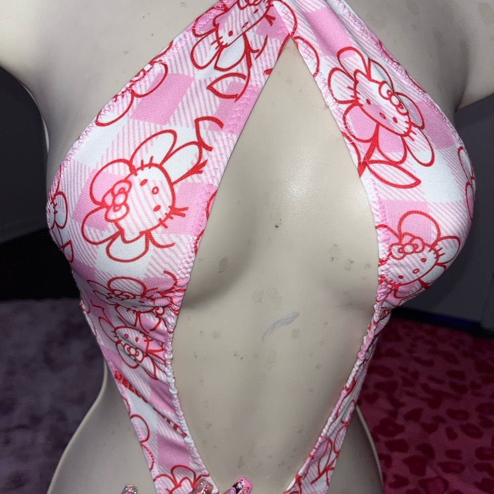 SOLD Hello Kitty Halter Bodysuit - Picture 4 of 6